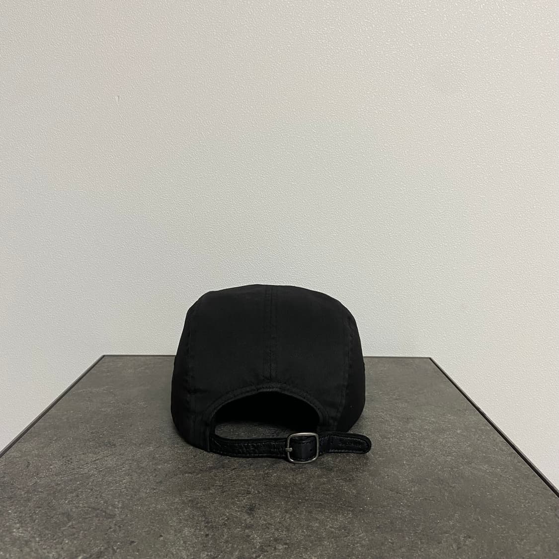 슈프림 워시드 블랙 레더 스트랩 박스로고 캠프캡 모자 상품이미지4