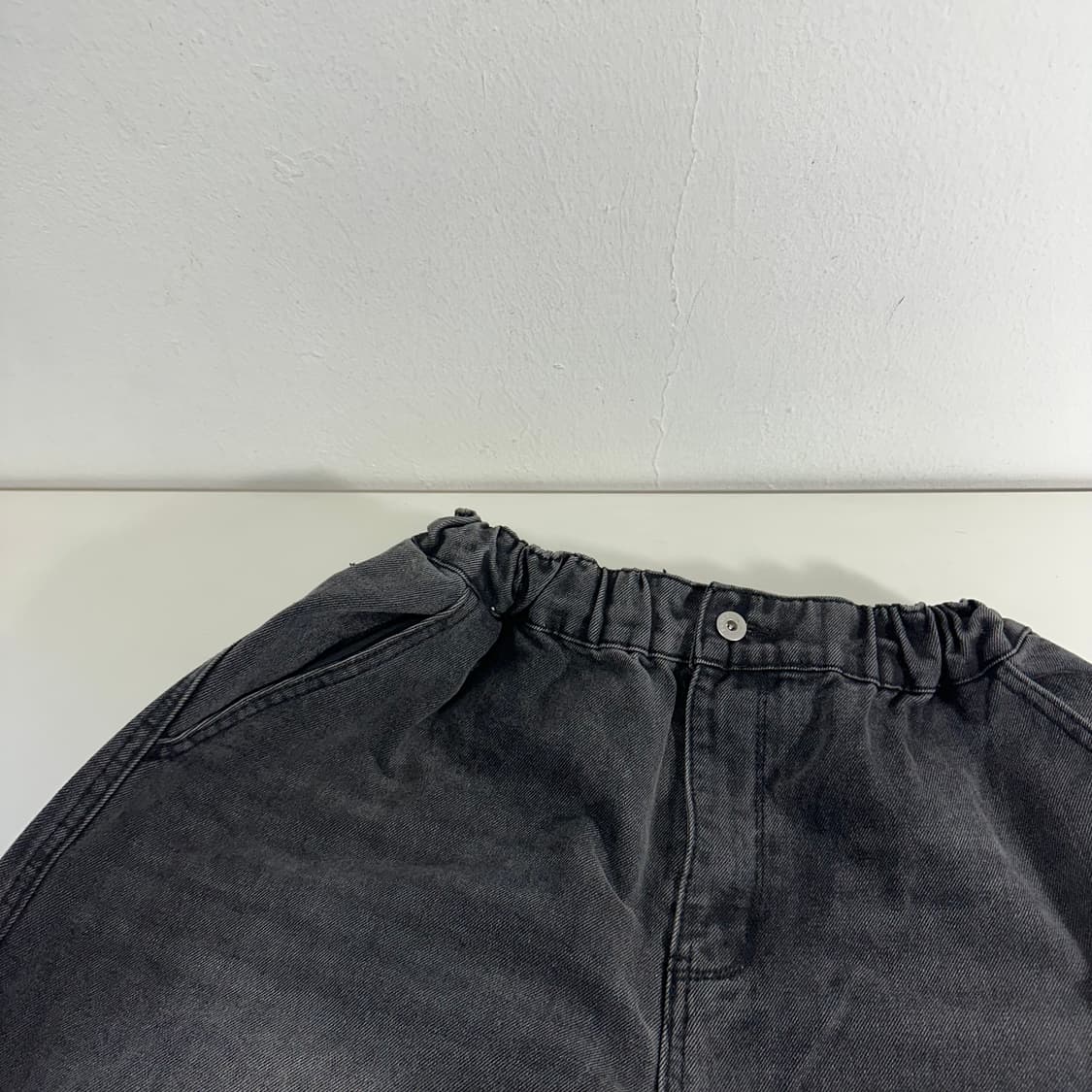 M-L 플레이스스튜디오 워시드블랙 와이드핏 밴딩데님팬츠 상품이미지3