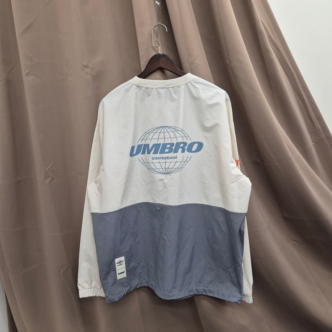 엄브로 클래식 스탠넥 웜업 자켓 XL 상품이미지4