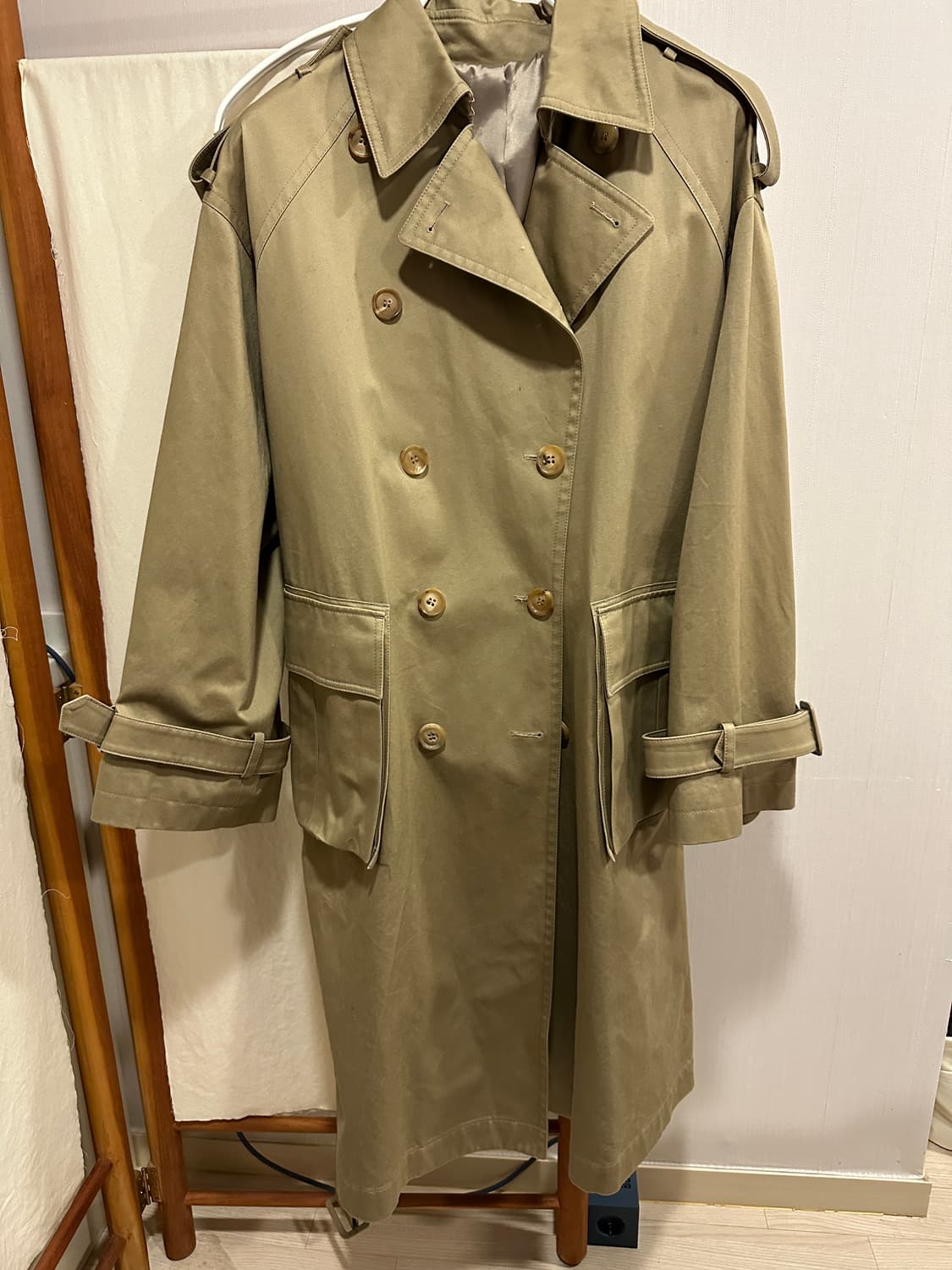 준지(여성이지만 오버핏) 베이지 트렌치 코트 상품이미지1