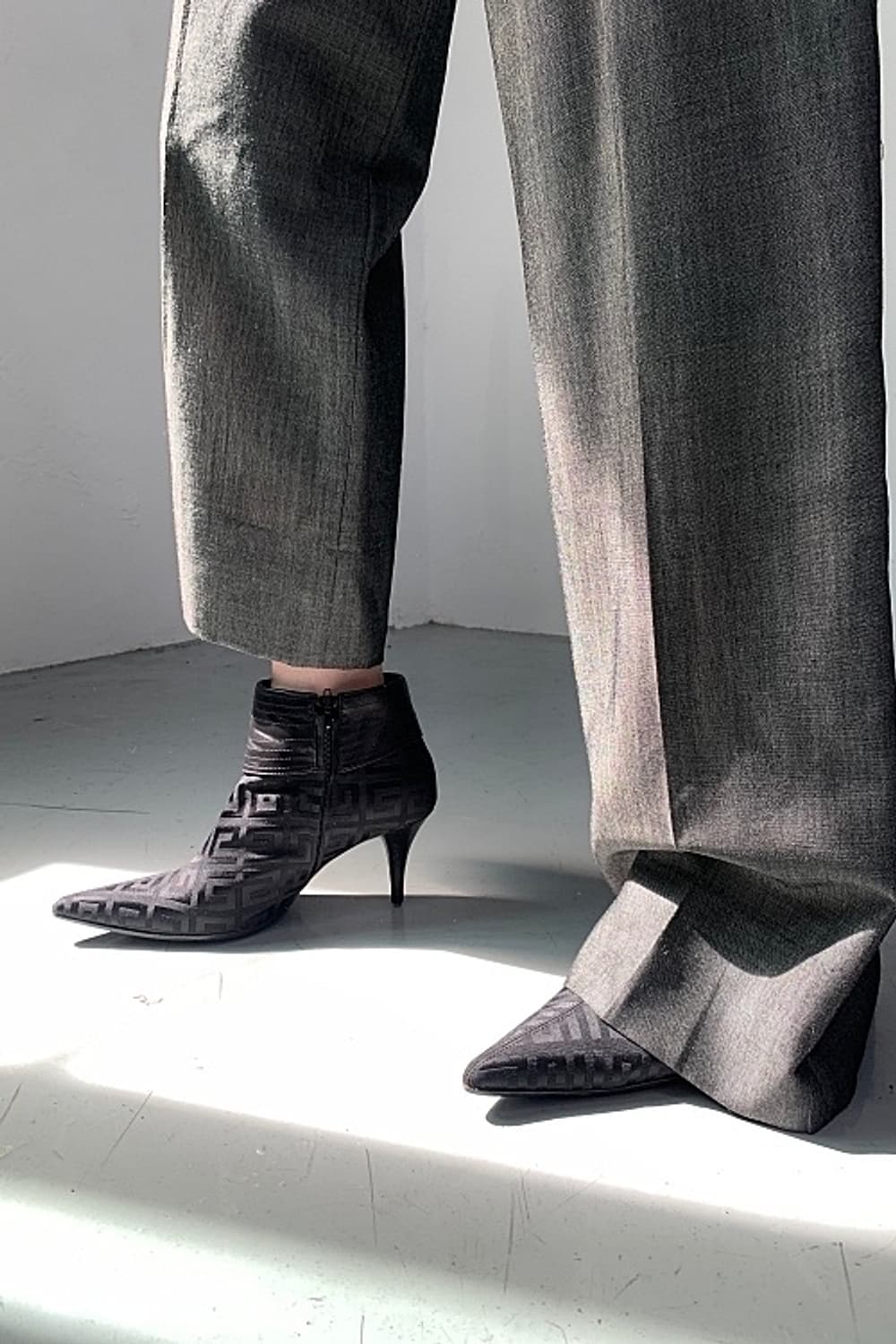 지방시 GG로고 앵클부츠 상품이미지2