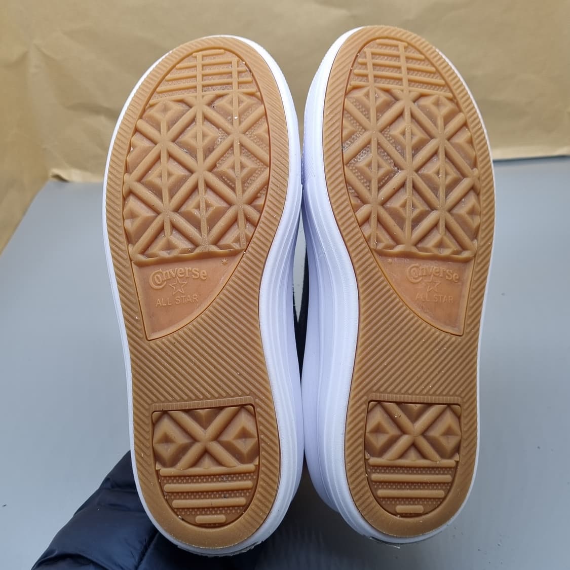 컨버스 올스타 무브 블랙 스니커즈245 상품이미지3