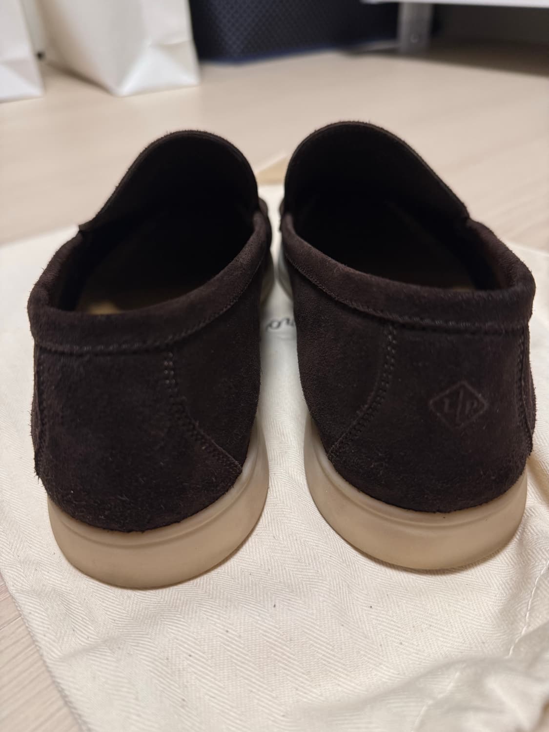 로로피아나 남성 썸머워크 브라운 41사이즈 상품이미지4