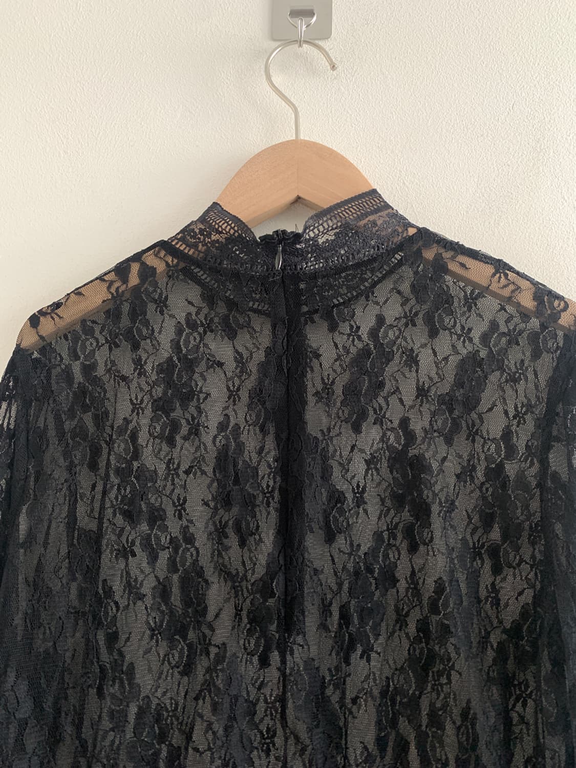 Lace high neck blouse(black) 상품이미지7