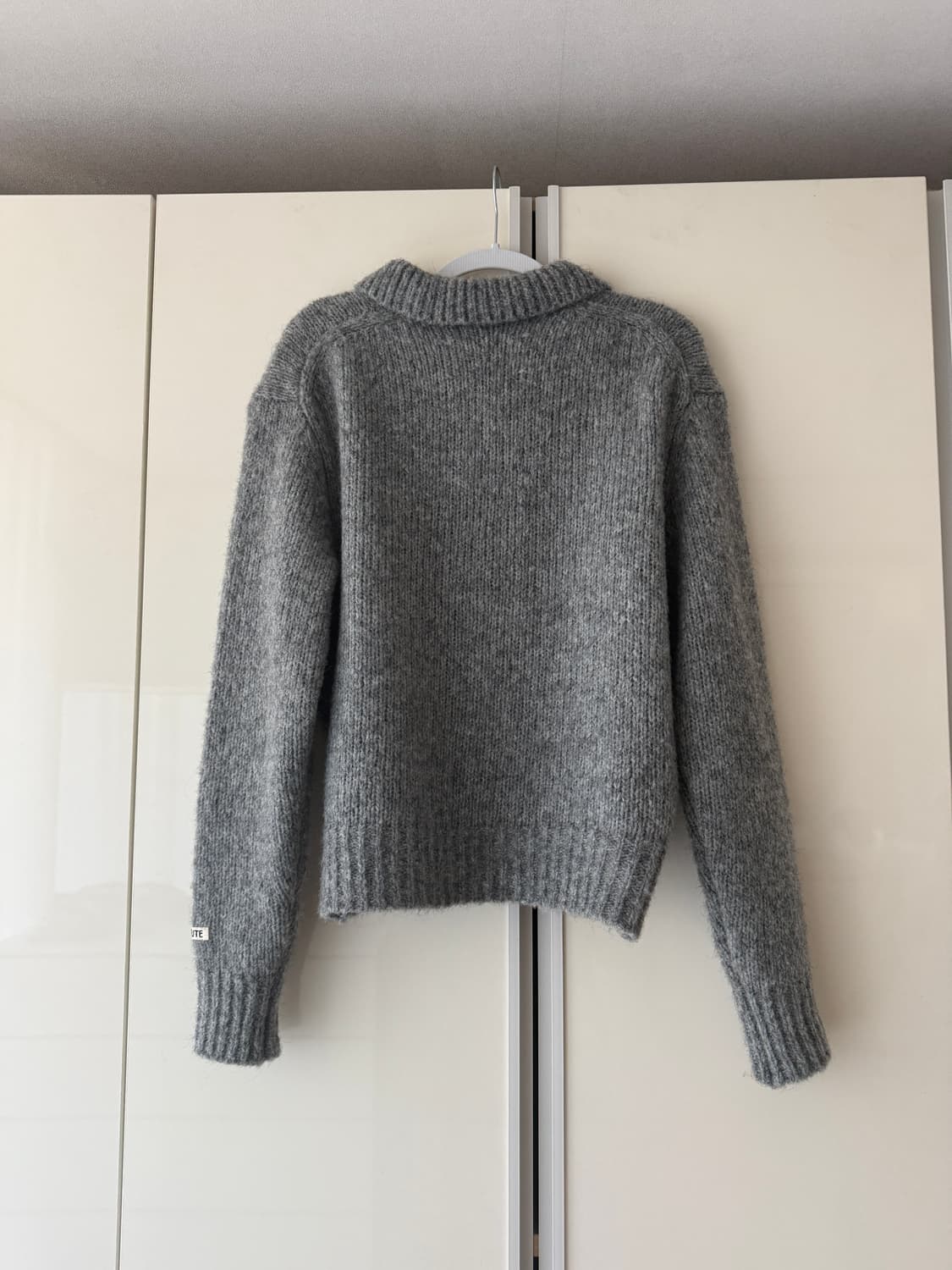 호이테 모헤어 폴로 니트 (CHARCOAL)  WM 상품이미지4