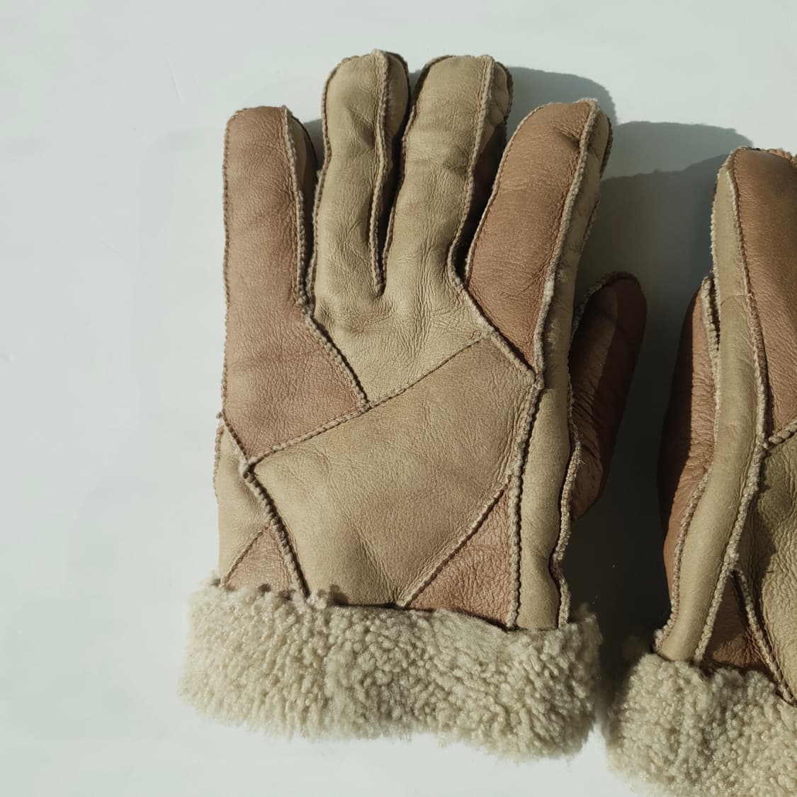 TAKEO KIKUCHI shearling gloves 상품이미지5