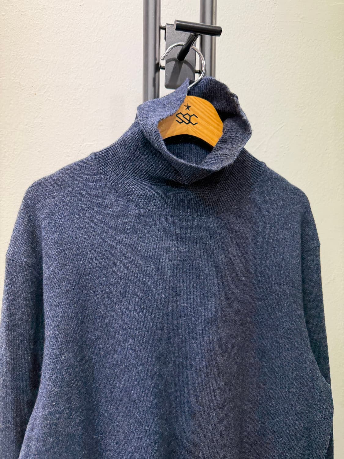 정품) COS 코스 남성 터틀넥 니트 M 상품이미지4
