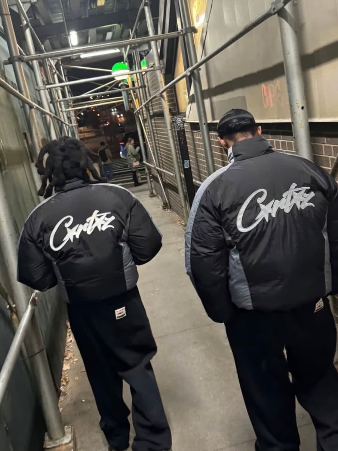 코르테이즈 볼로 패딩  Avalanche Bolo Down Jacket 상품이미지1