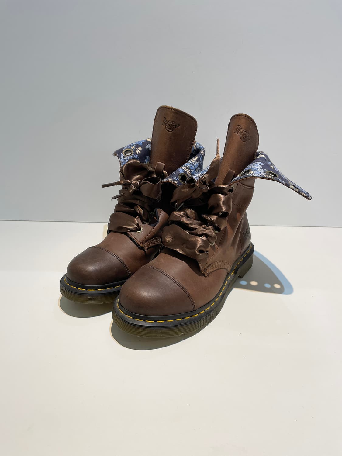 닥터마틴 Aimilita Triumph Brown A1013 상품이미지1