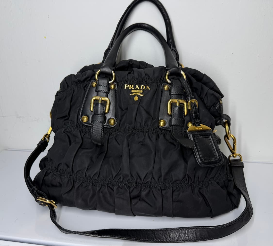 [정품] 프라다 고프레 블랙 나일론 토트백 상품이미지1