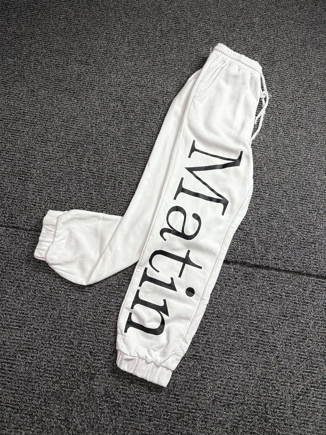 마뗑킴 빅로고 와이드핏 스웻 조거 팬츠 2092 상품이미지1