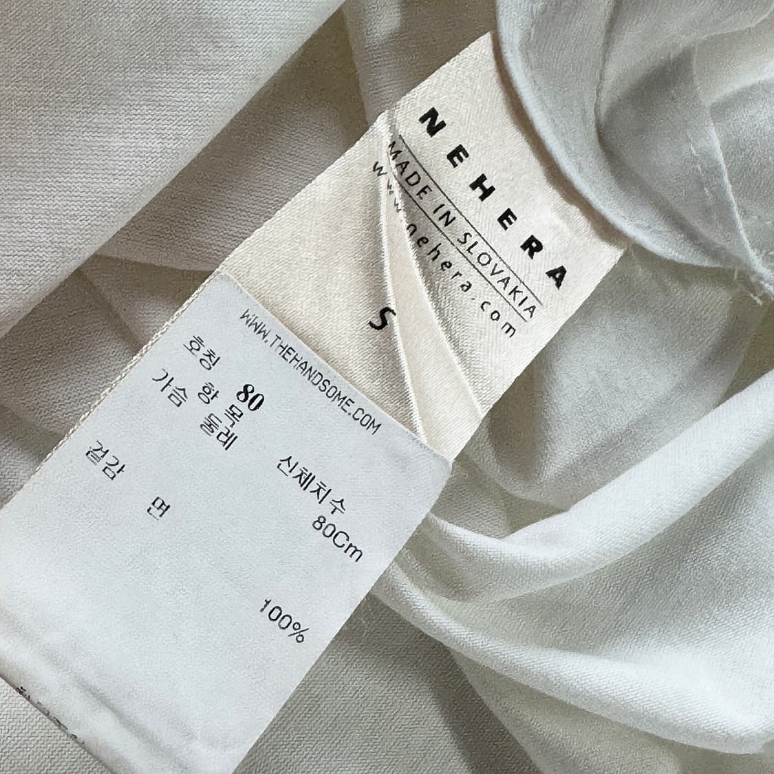 네헤라 컷아웃 반팔 티셔츠 상품이미지3