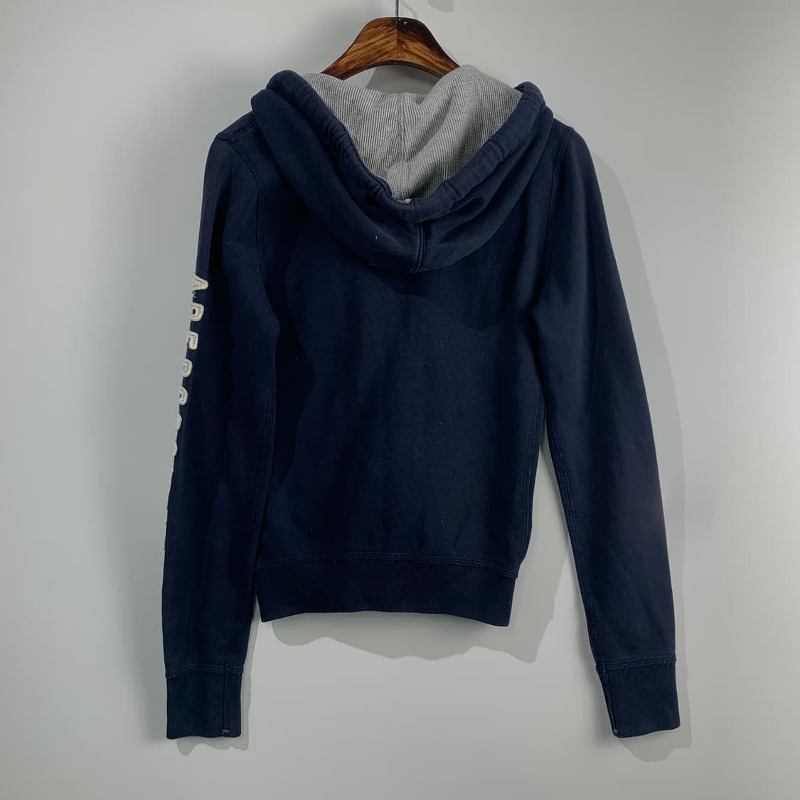 아베크롬비 y2k 와투케 네이비 후드집업 상품이미지3