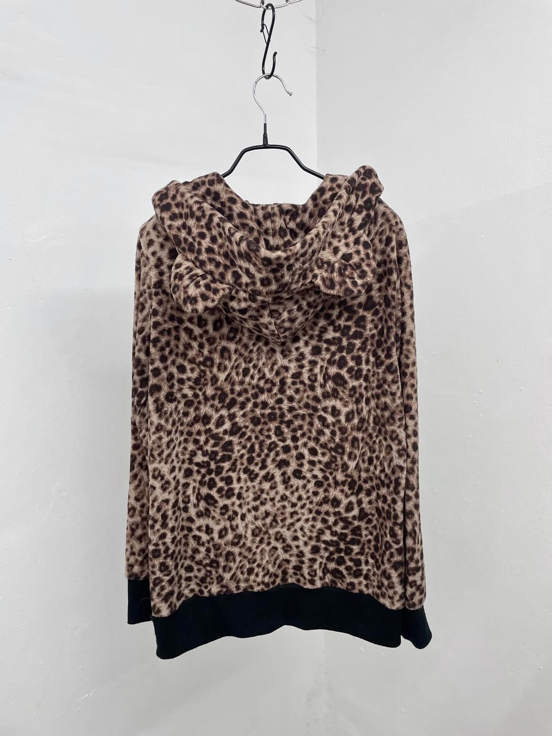 갸루 레오파드 귀돌이 집업 상품이미지7