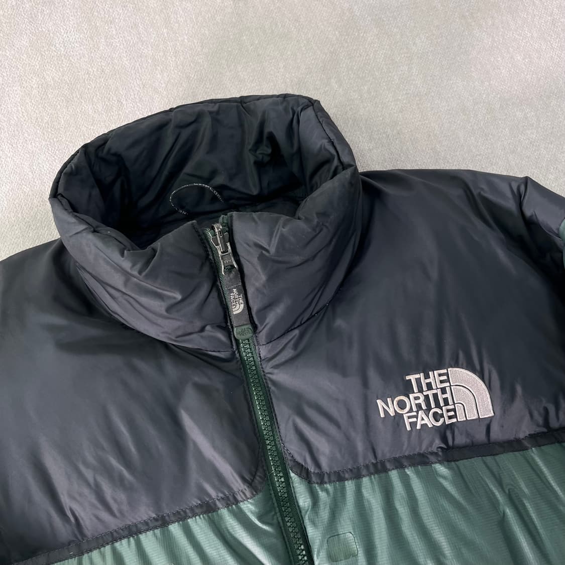 100 노스페이스 눕시 700 그린 패딩 상품이미지2