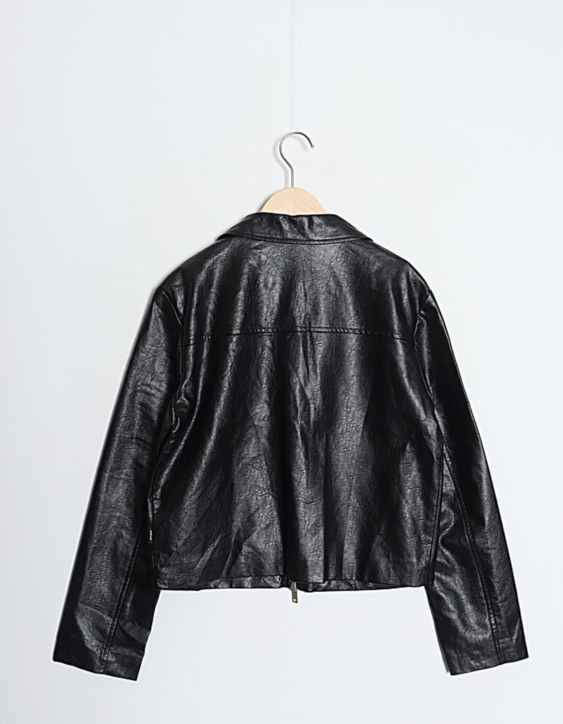 ORDINARY HOLIDAY Faux Leather Jacket 상품이미지5