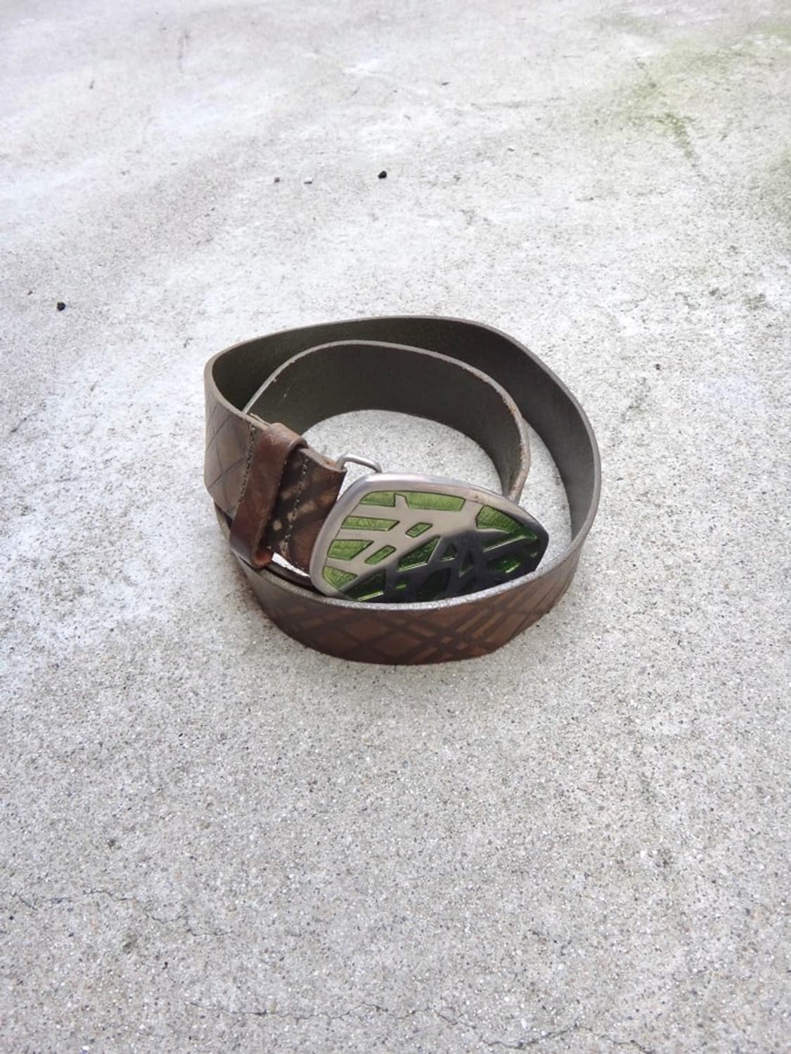 Crack detail leather belt / brown&green 상품이미지5