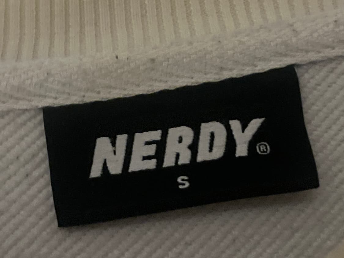 너디 화이트 맨투맨 상품이미지3