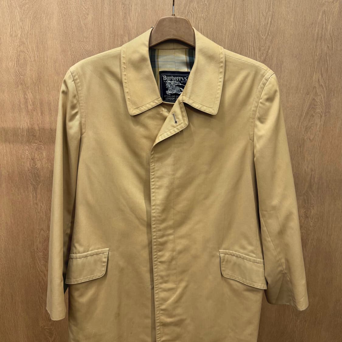 버버리 트렌치 코트 히든 여밈 싱글 미니멀 디테일 베이지 상품이미지4