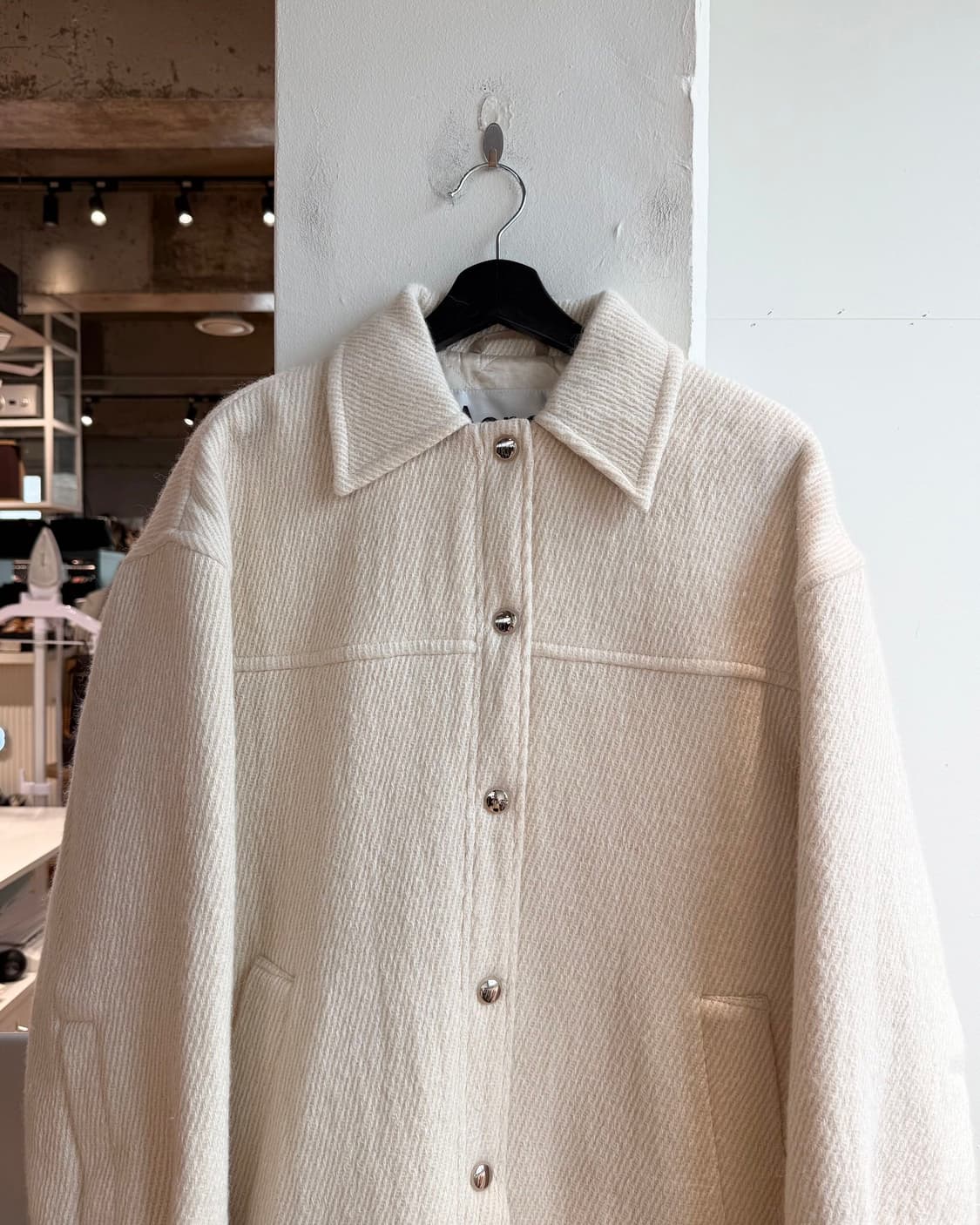 아크네 스튜디오 아이보리 트윌 오버 자켓  상품이미지3