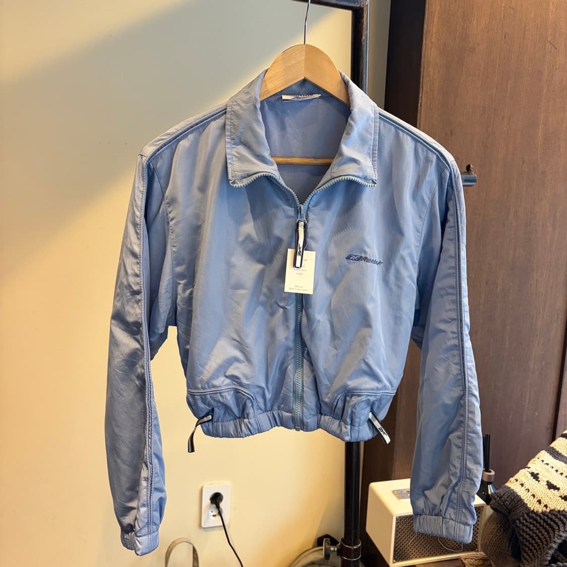 15619 - 리복 크롭 바람막이 자켓 상품이미지2