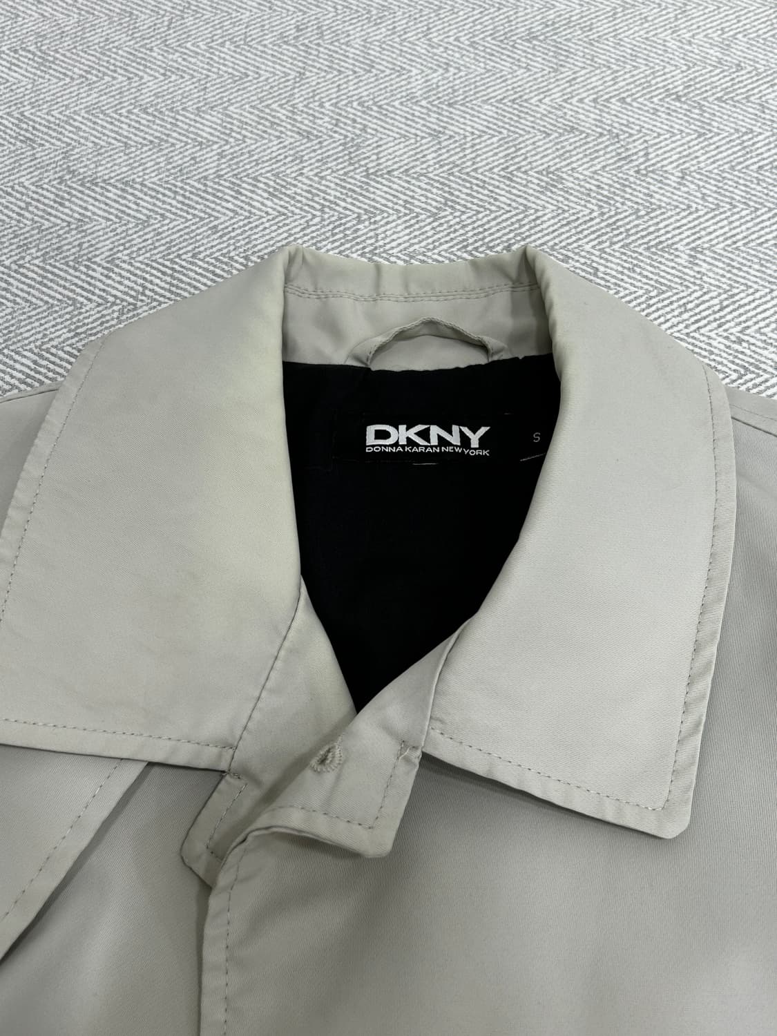 DKNY 남성 연회색 트렌치코트 95 상품이미지10