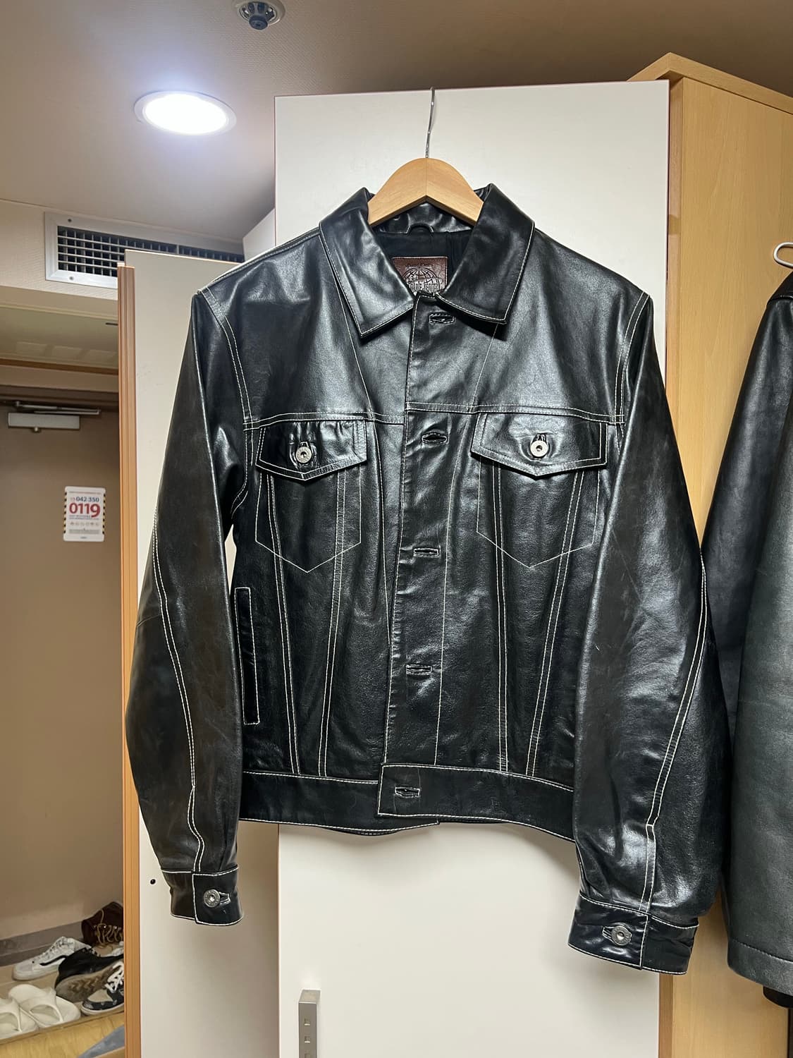 올드갭 레더 트러커 상품이미지1