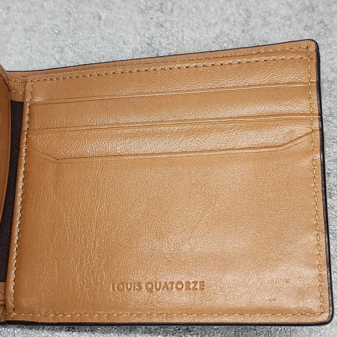 상태좋은 루이까또즈 정품 남성 반지갑 상품이미지7