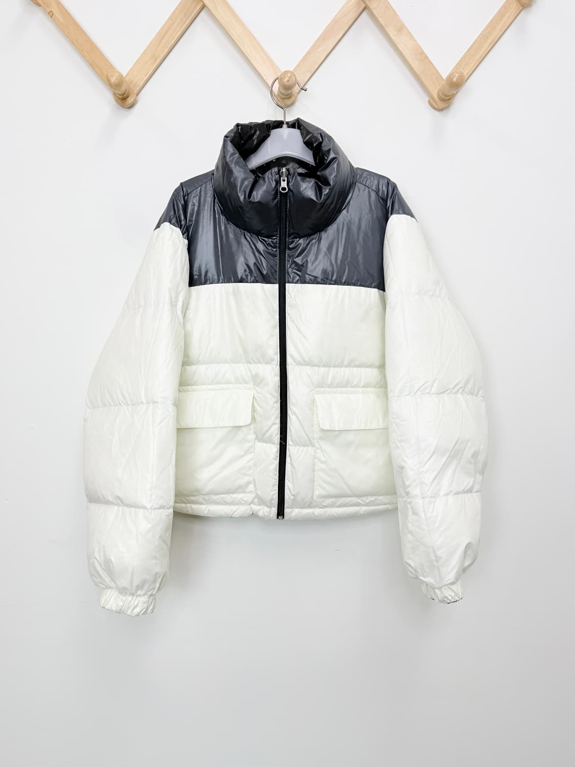 블러썸에이치컴퍼니 양면 구스패딩 상품이미지1