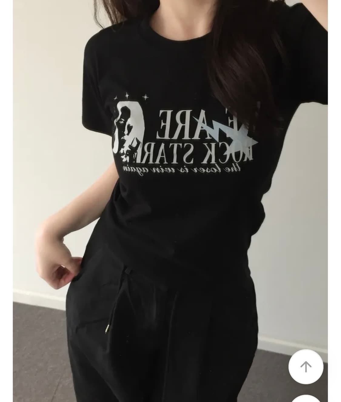 에이블리 락스타 반팔티 블랙  상품이미지2