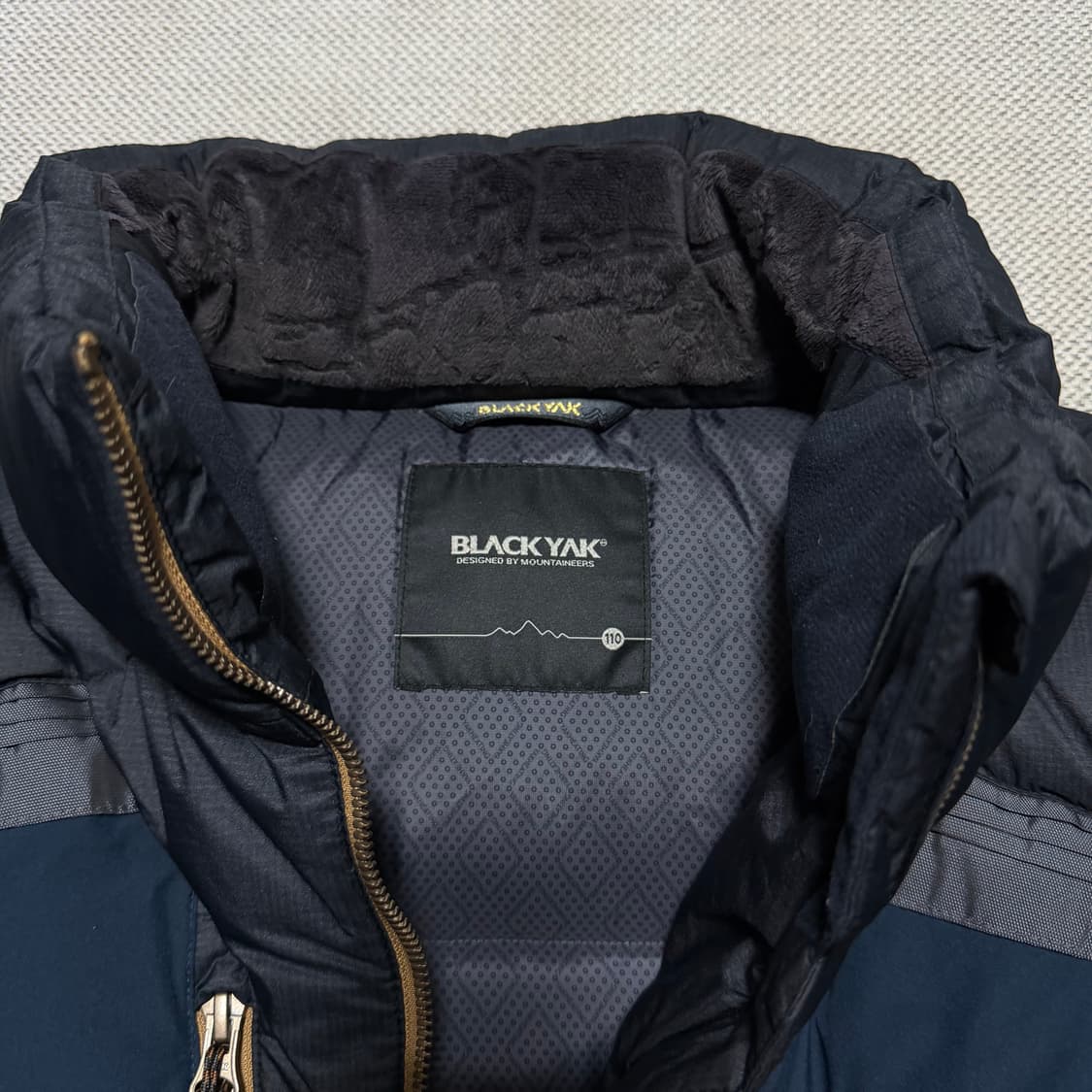 블랙야크 익스트림 피크 윈드스토퍼 패딩 상품이미지4