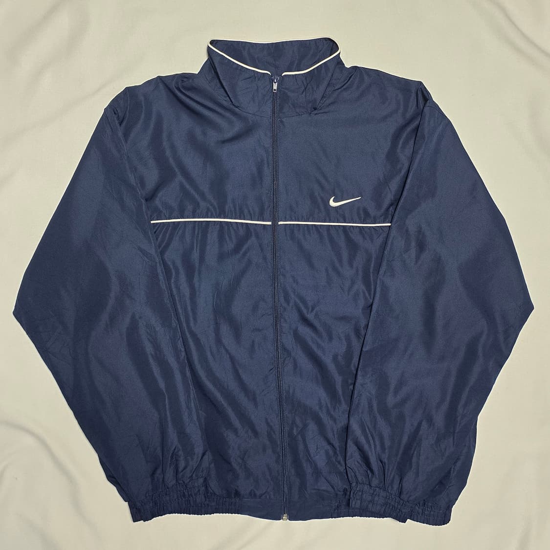 L나이키 솔로스우시 네이비 바람막이 상품이미지2