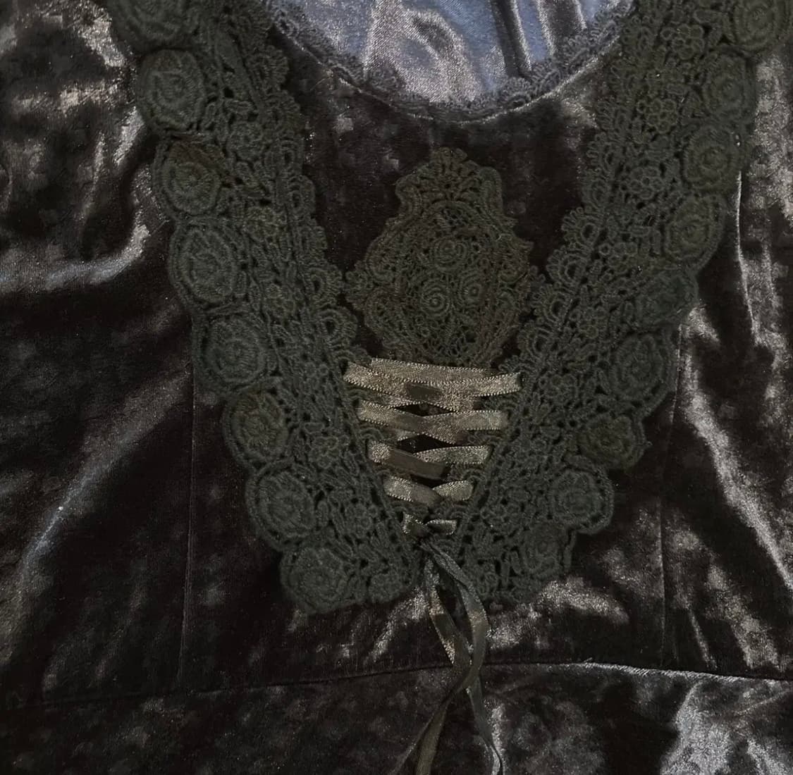 엑시즈팜 벨벳 고딕 원피스 상품이미지2