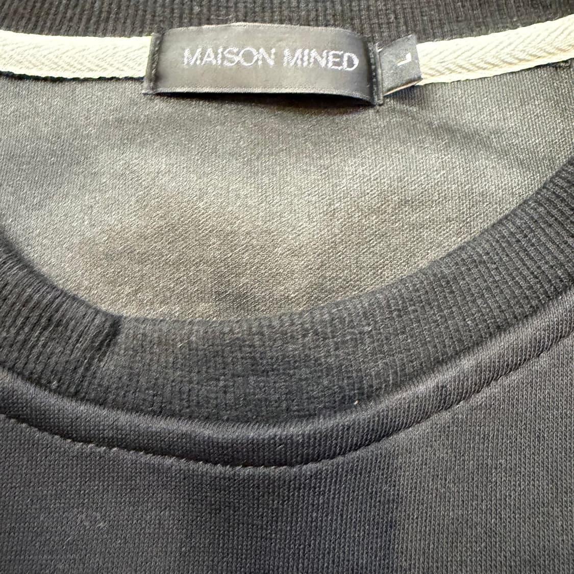 메종 미네드 BK 맨투맨 상품이미지3