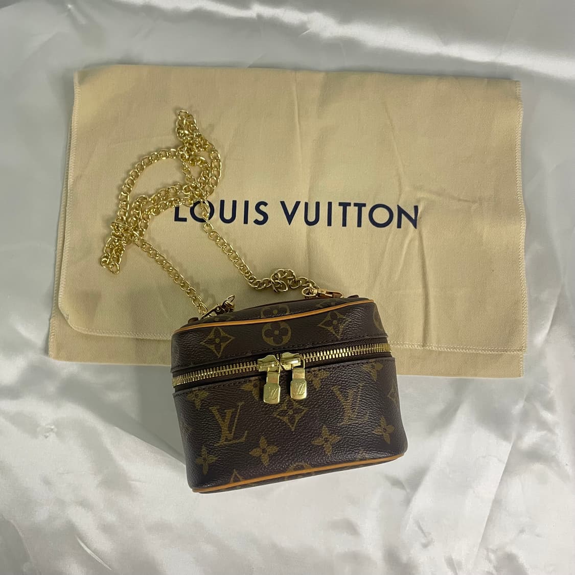 루이비통 모노그램 니스 나노 파우치 A급  상품이미지3