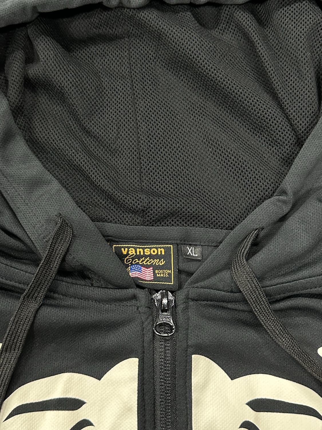 벤슨 레더스 본 스켈레톤 후드 집업 상품이미지5