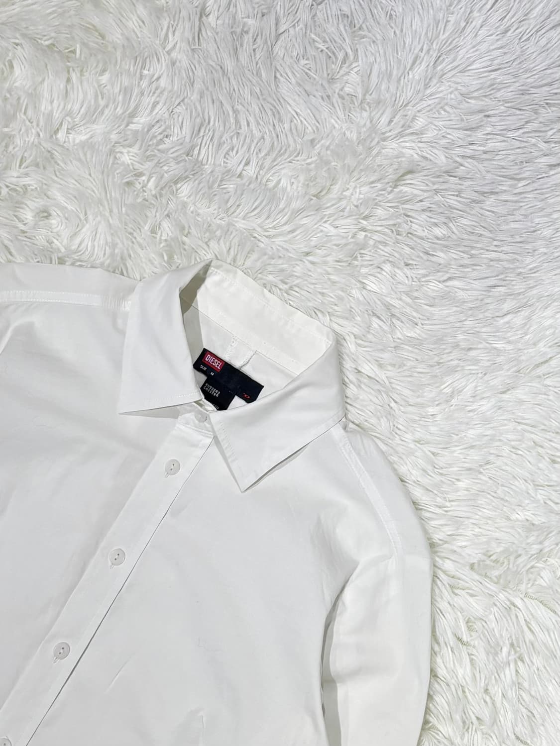 디젤 스몰로고 화이트 셔츠 상품이미지4