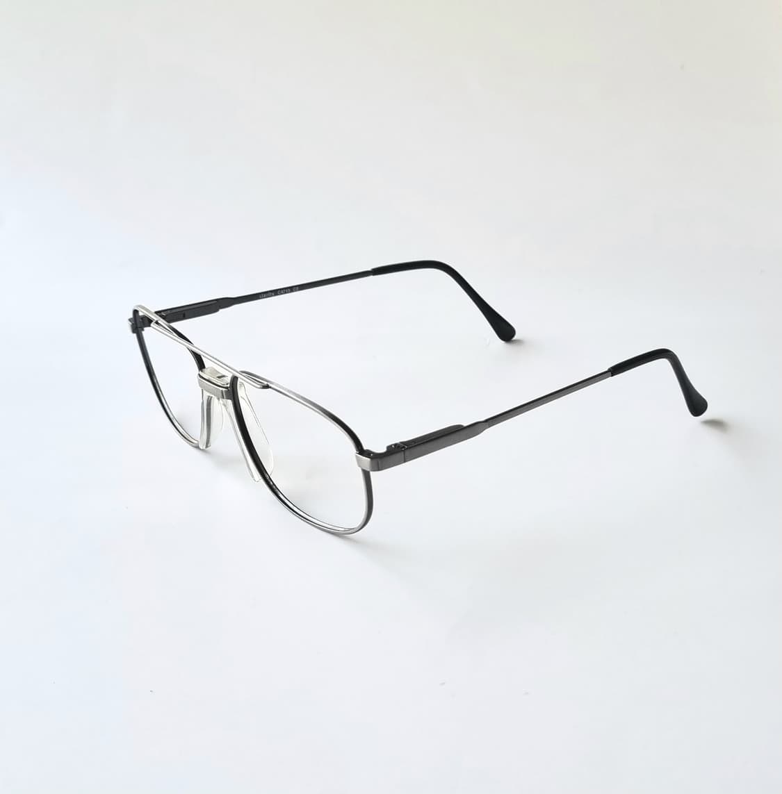 데드스탁 투 브릿지 에어로 메탈 긱시크 에디션  안경테 731 상품이미지3