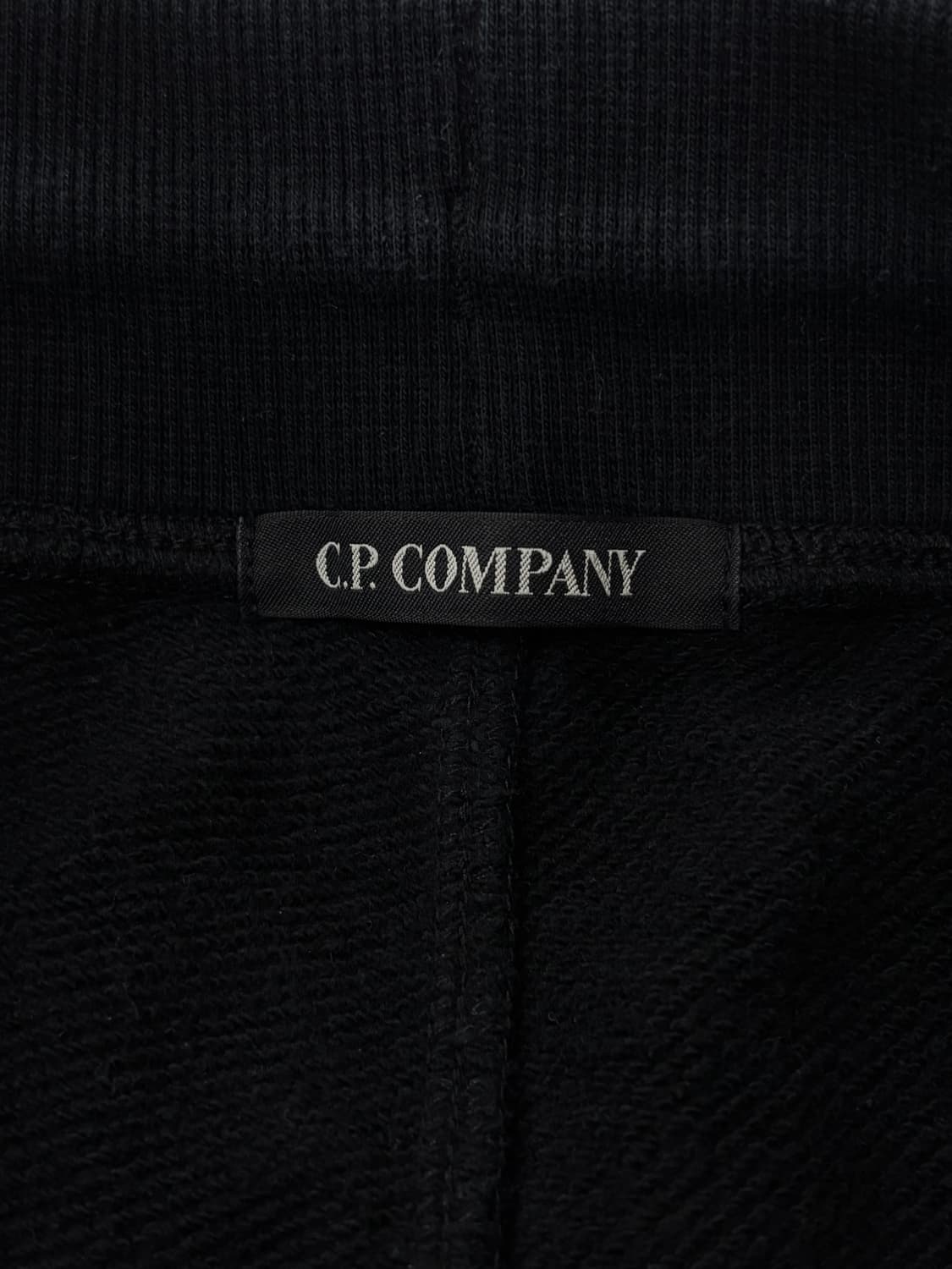 C.P company 씨피컴퍼니 블랙 렌즈 와펜 카고 조거팬츠 상품이미지7