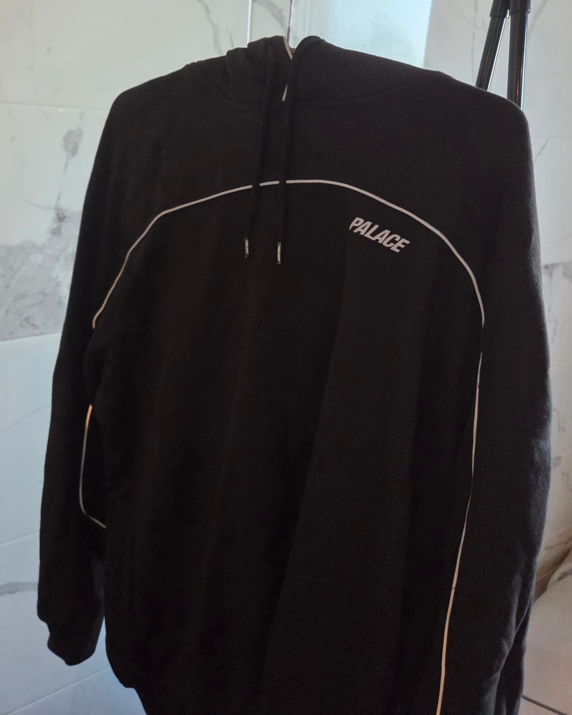 팔라스 후드티 상품이미지1