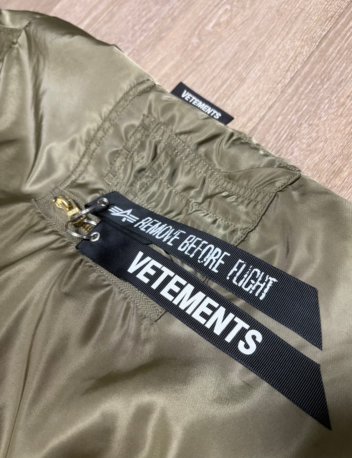 배트멍x알파인더스트리 22FW 리버서블 봄버자켓 M 상품이미지6