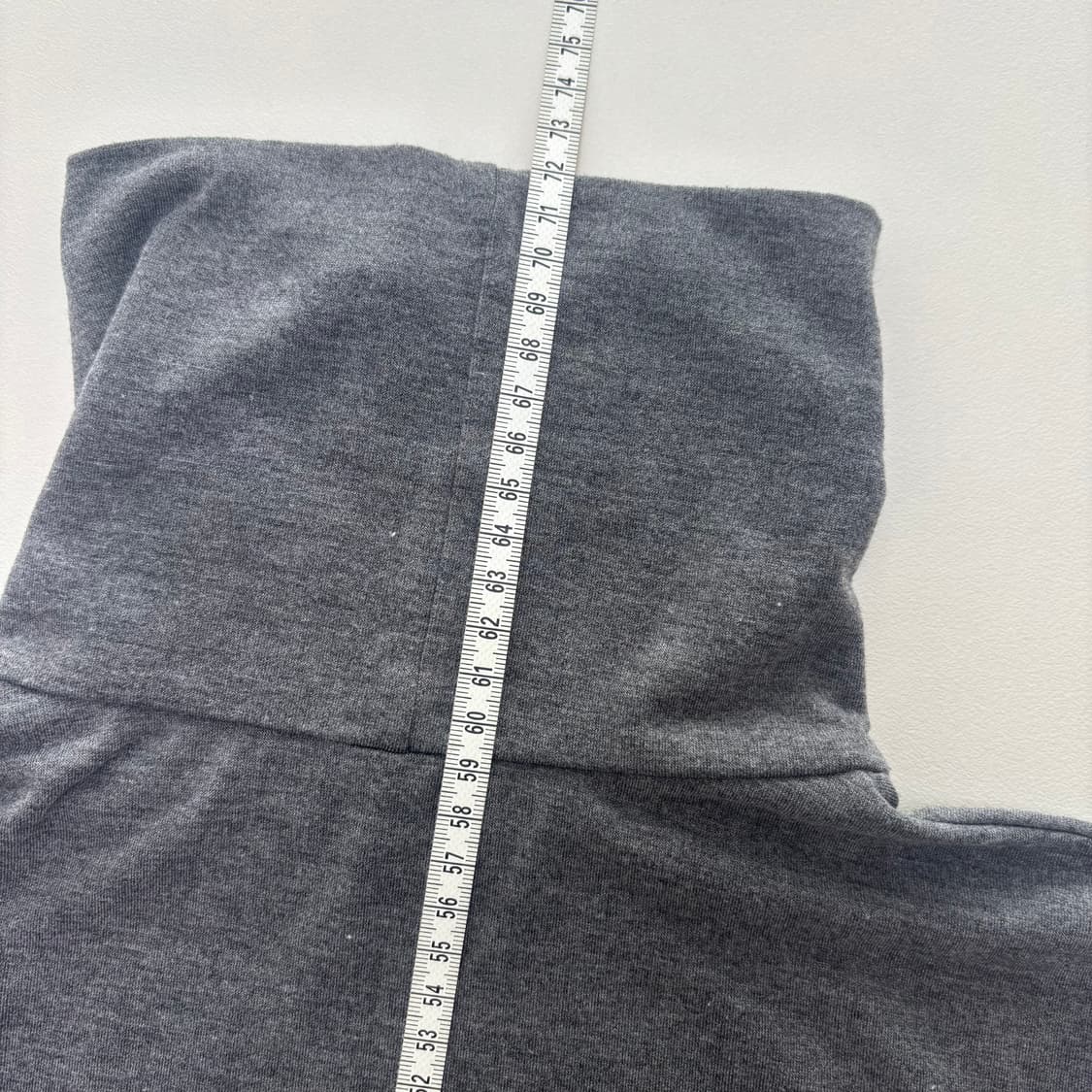 블랙업 회색 목폴라 티셔츠 상품이미지8