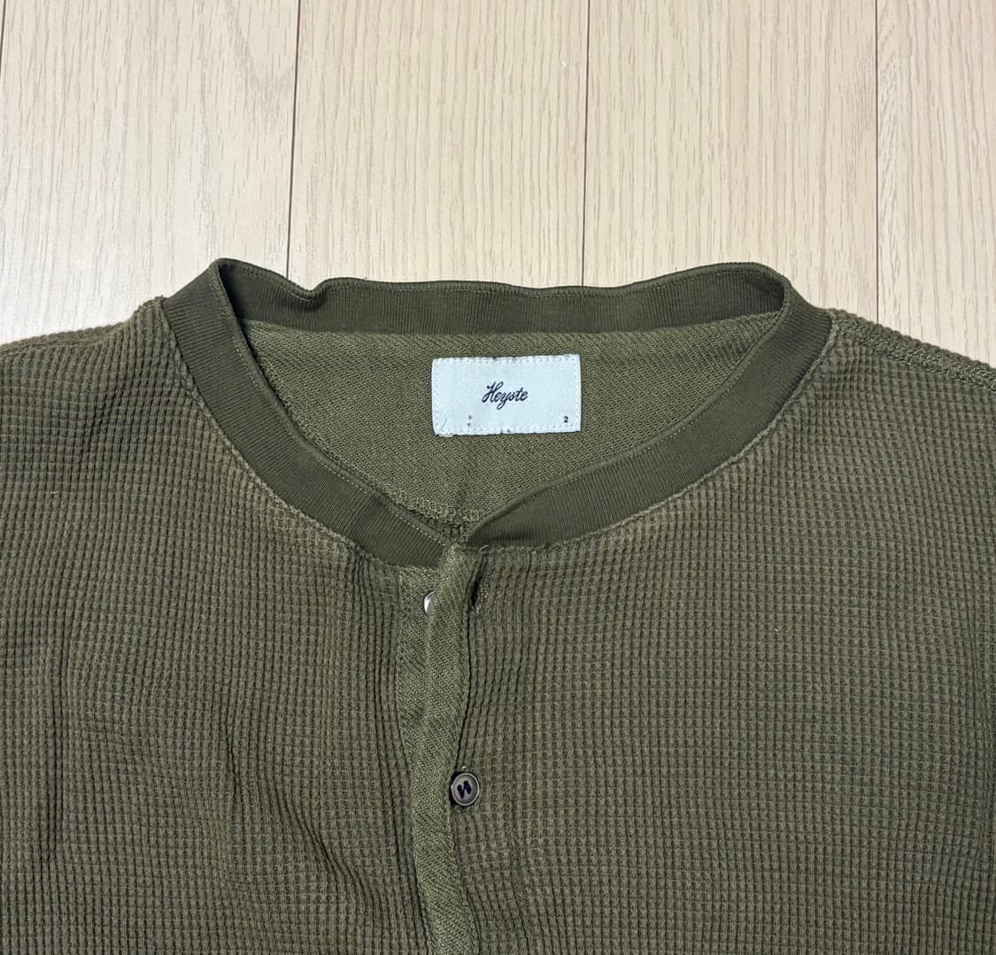 헤이스트 써멀 니트 헨리넥 아미그린 2사이즈 상품이미지4