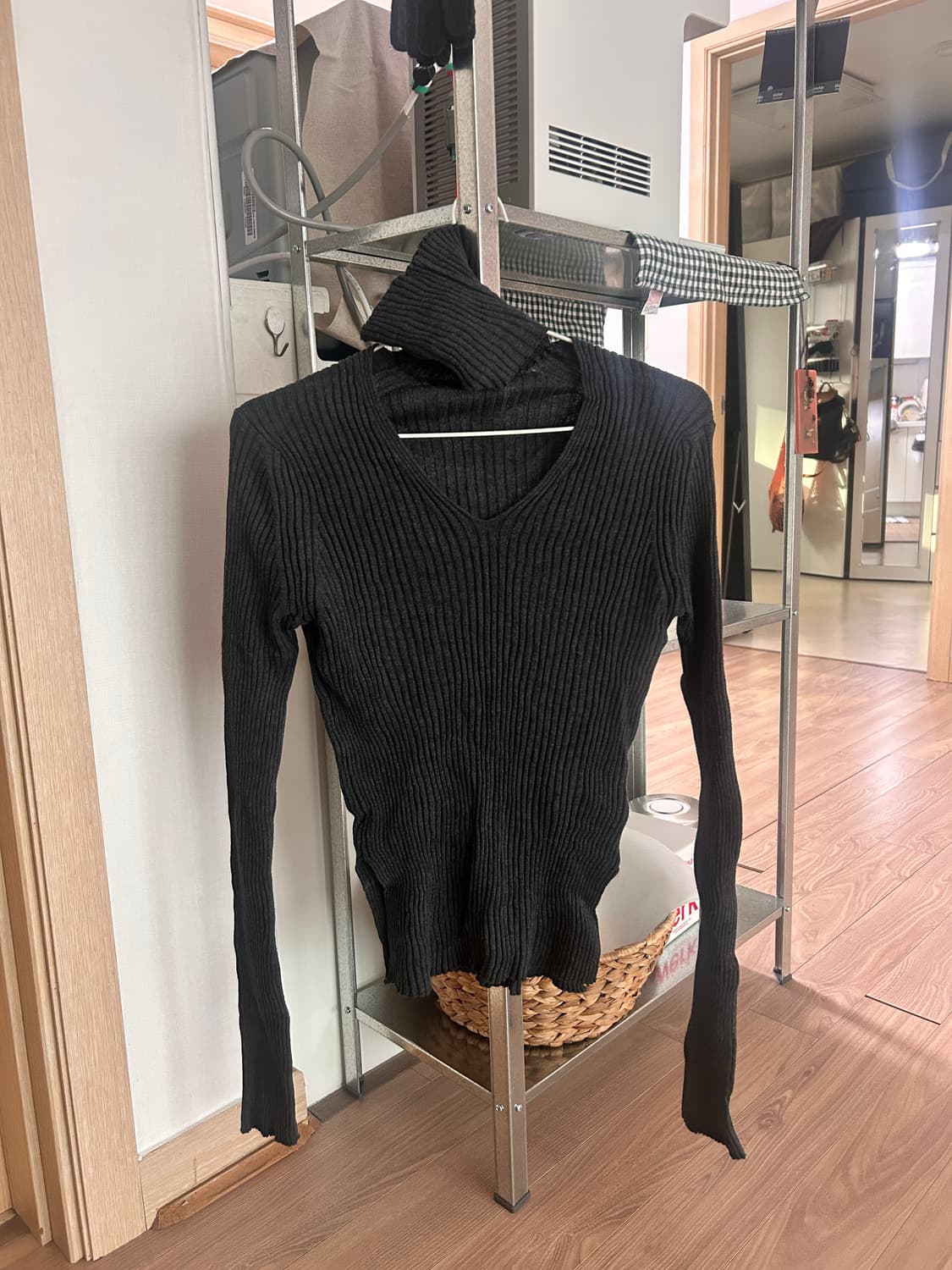 메종마레 다크 그레이 니트 상품이미지1