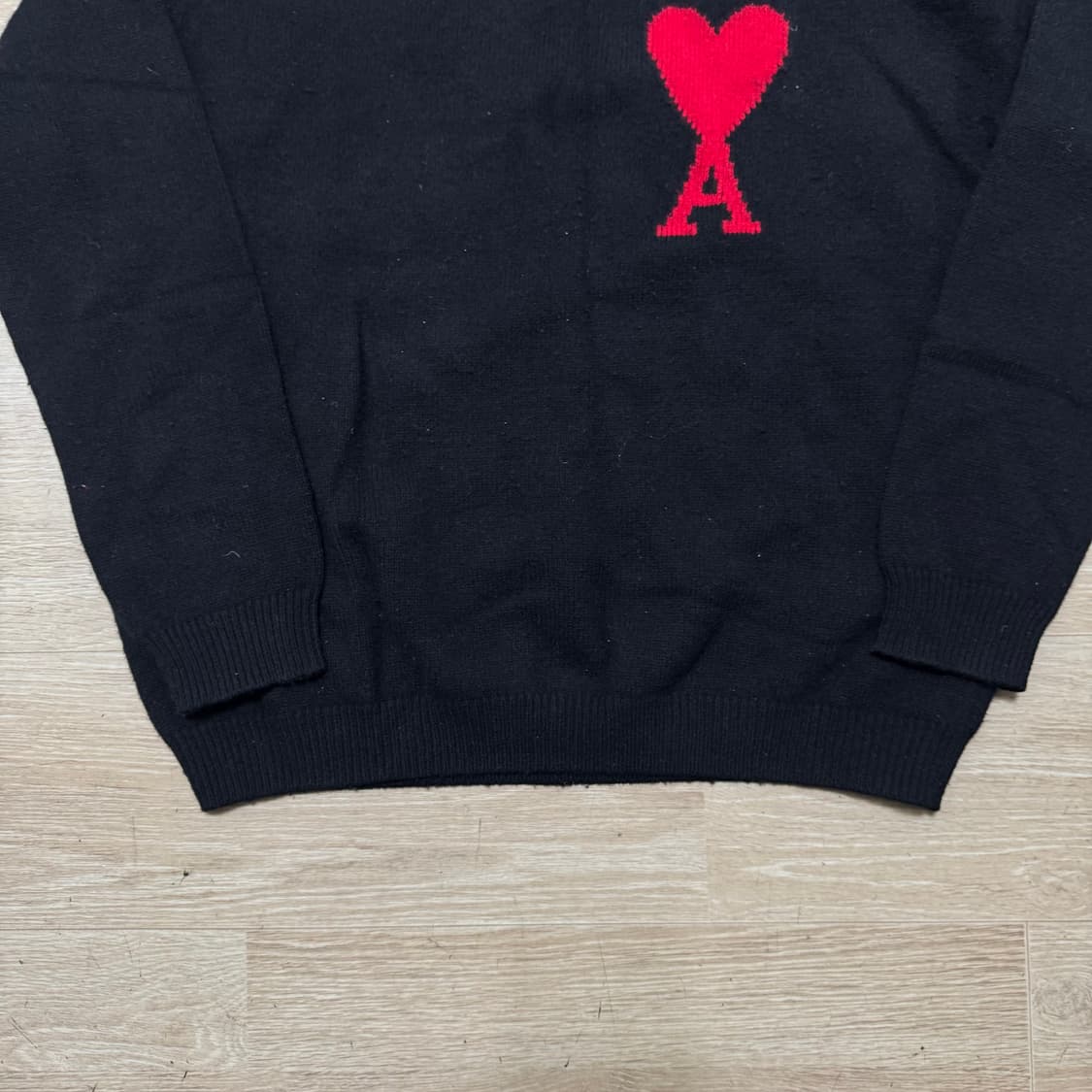 아미 자수로고 라운드 니트 상품이미지4