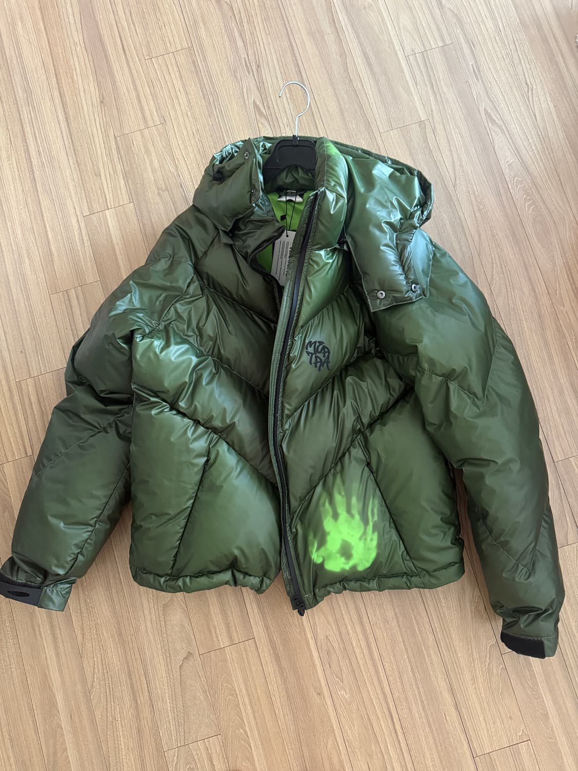 Mertra 머트라 패딩 M사이즈 (새상품) 상품이미지1