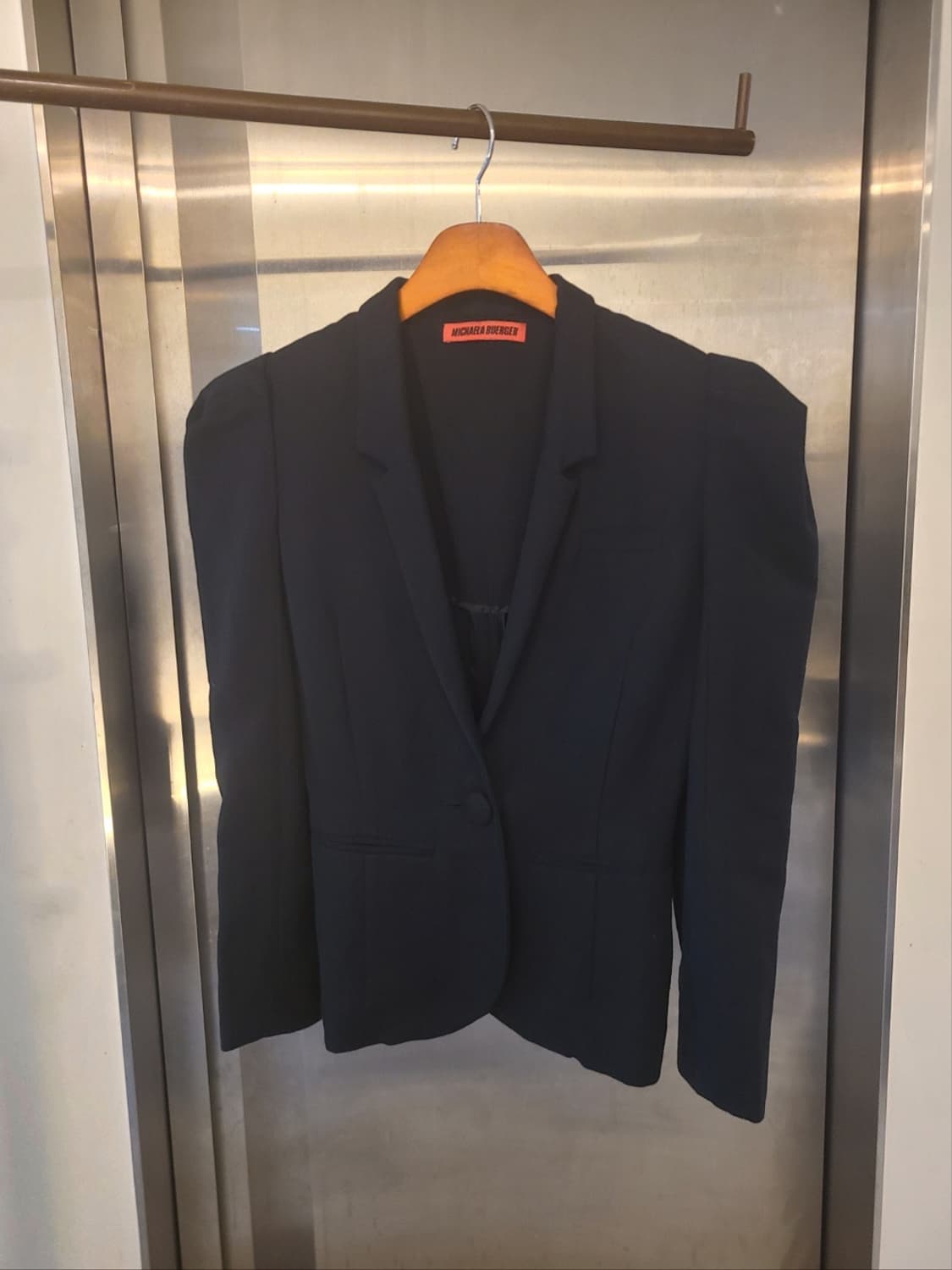 미카엘라 버거 테일러드 자켓 상품이미지1