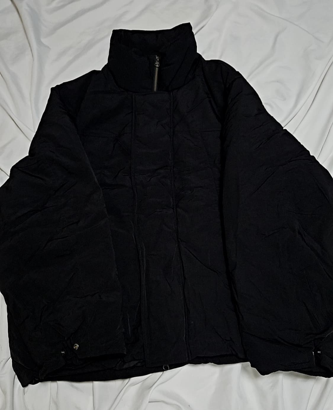 비슬로우 몬스터 다운 파카 M사이즈 팝니다 상품이미지3