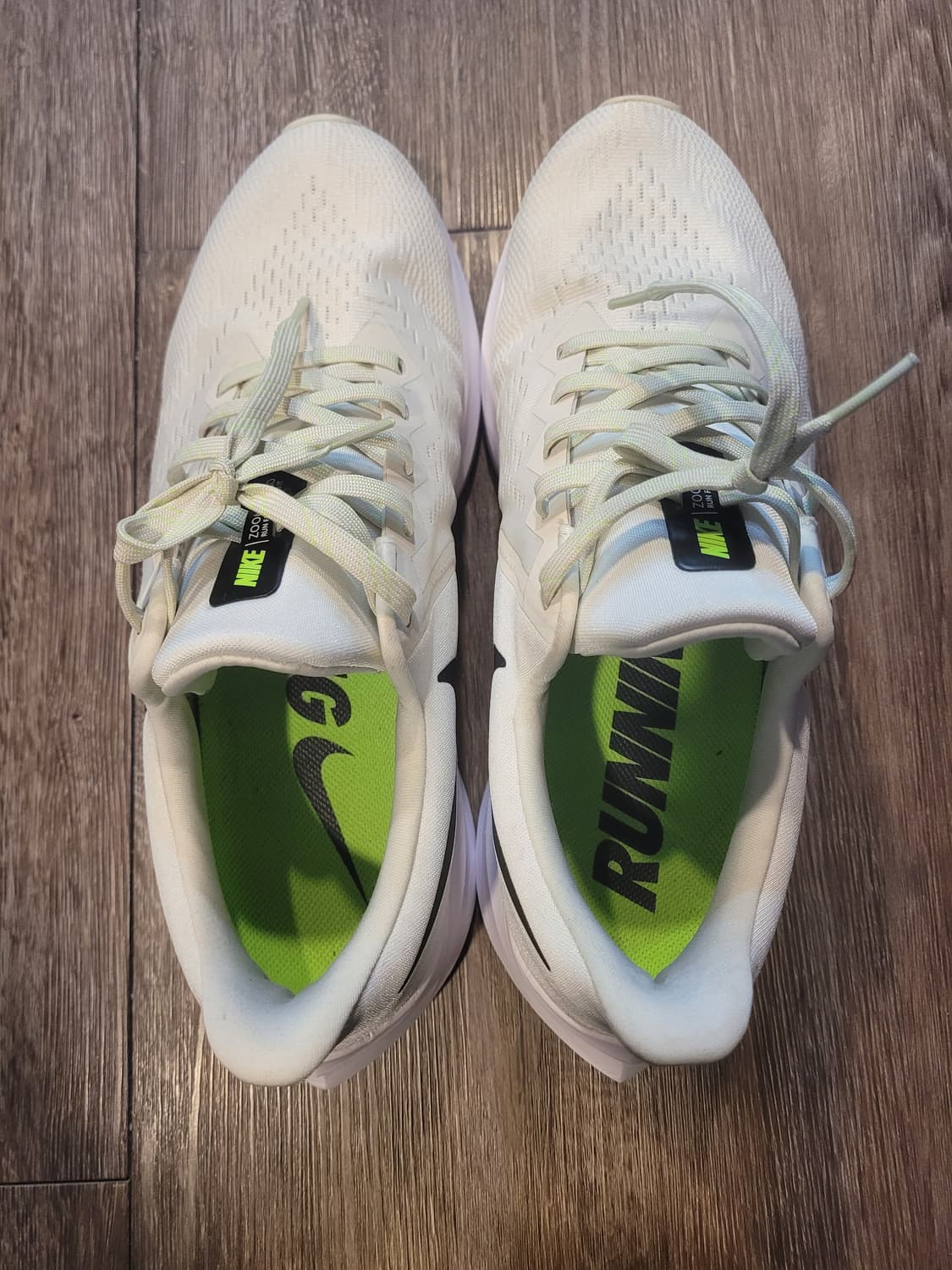 나이키 줌 윈플로6 런닝화 흰색 280mm 상품이미지5