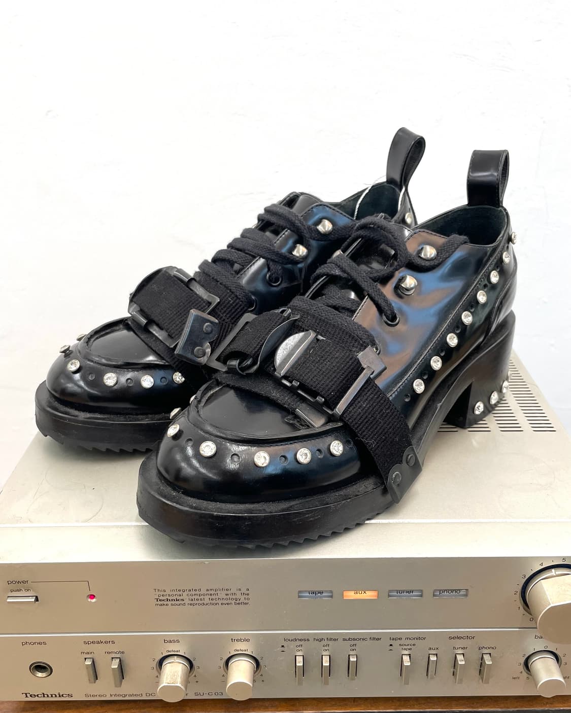 [245] N21 넘버투애니원 스터드 구두 상품이미지1